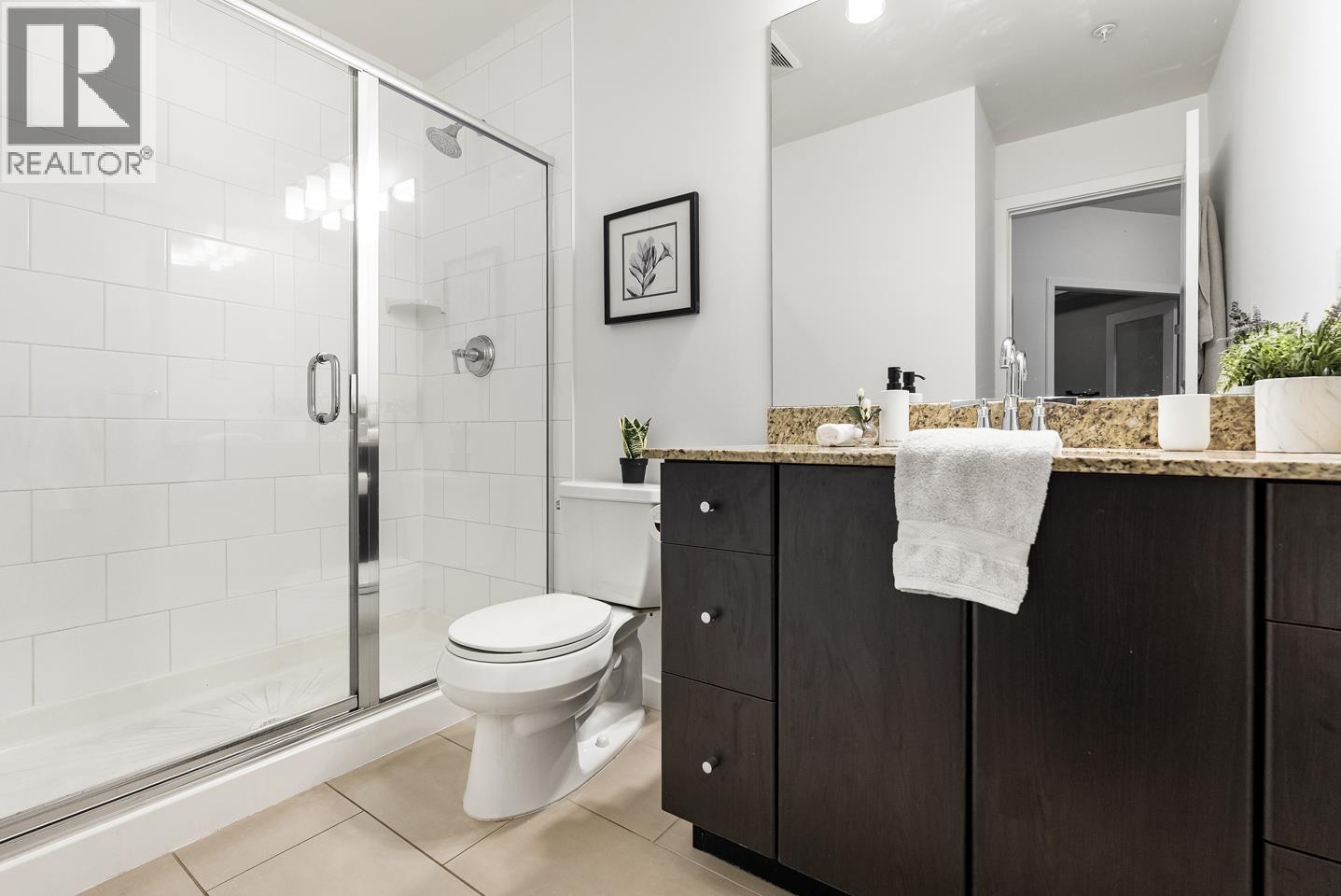 312 245 Ross Drive, New Westminster, British Columbia  V3L 0B6 - Photo 12 - R3097710