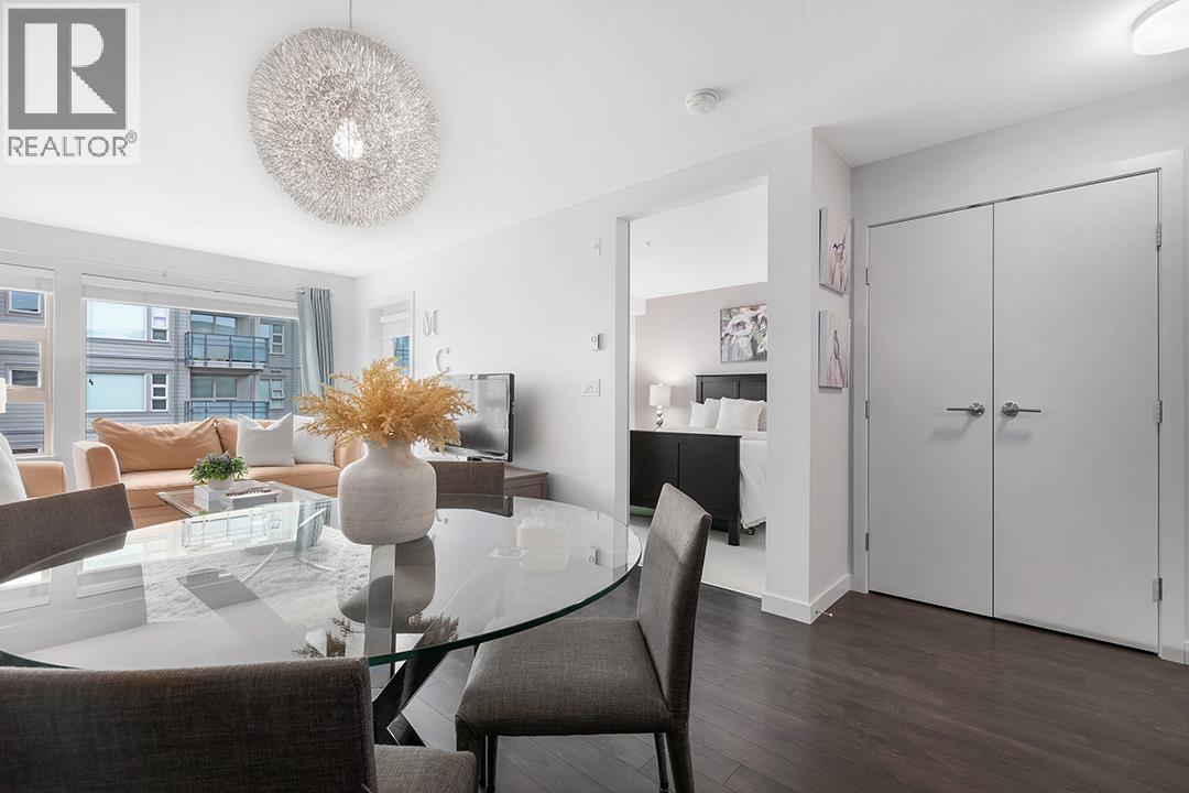 301 1673 Lloyd Avenue, North Vancouver, British Columbia  V7P 0A9 - Photo 4 - R3097721