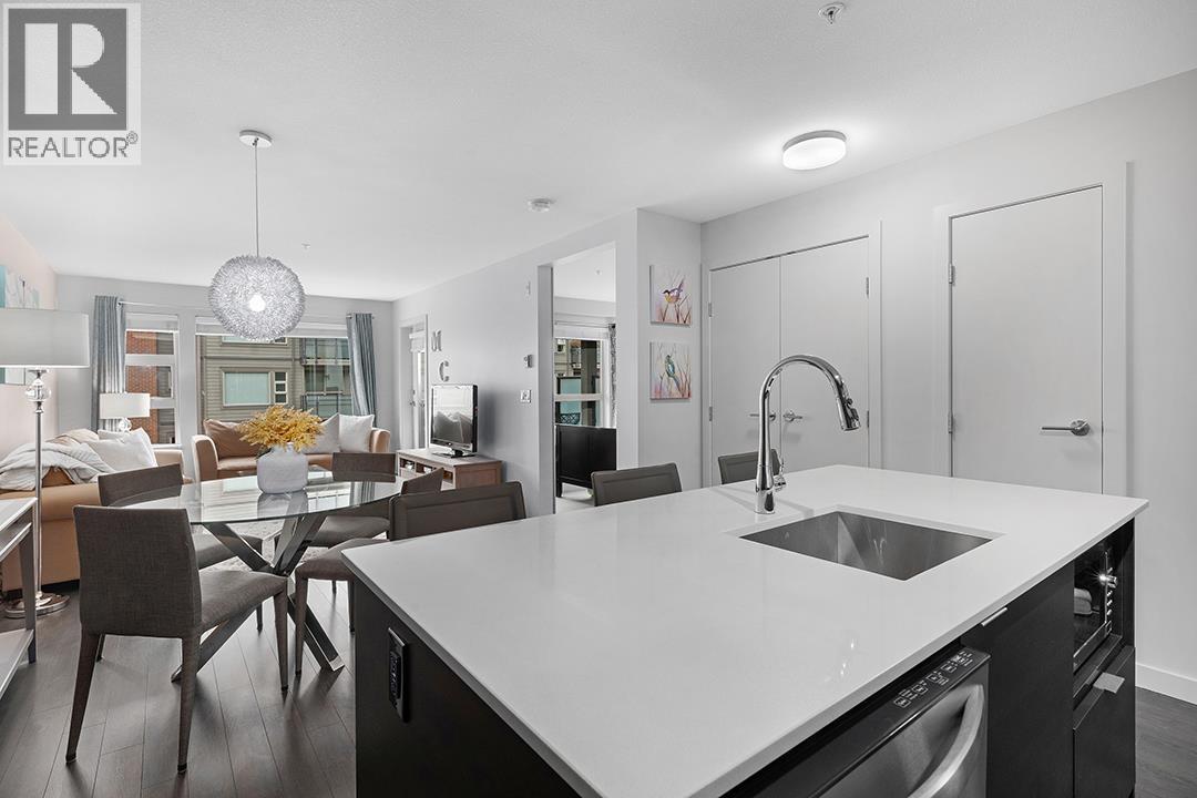 301 1673 Lloyd Avenue, North Vancouver, British Columbia  V7P 0A9 - Photo 7 - R3097721