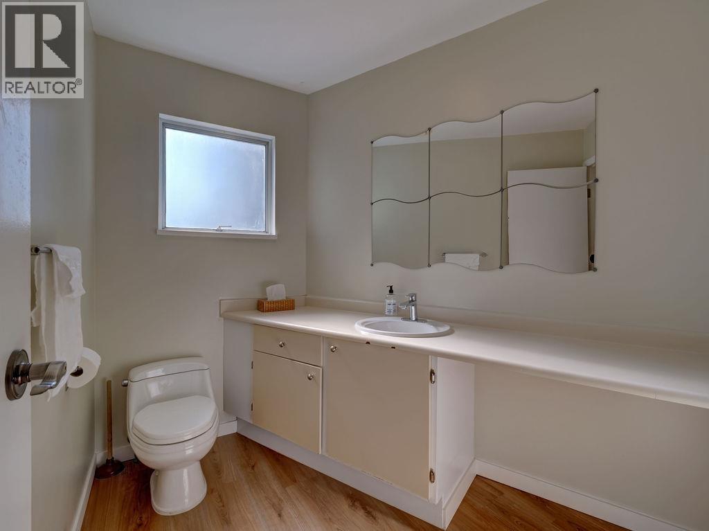 5 822 Gibsons Way, Gibsons, British Columbia  V0N 1V7 - Photo 16 - R3097749