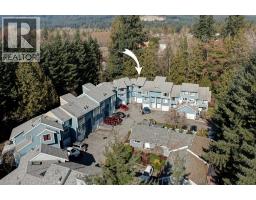 5 822 GIBSONS WAY, Gibsons, British Columbia