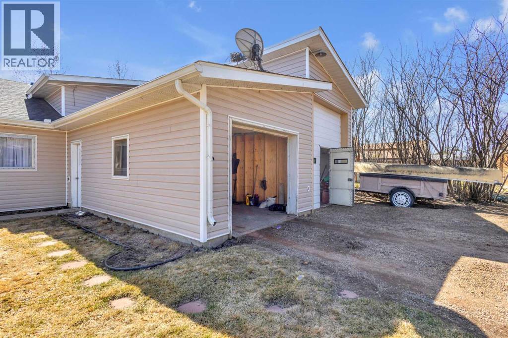 4718 College Avenue, Lacombe, Alberta  T4L 1Z1 - Photo 43 - A2213994