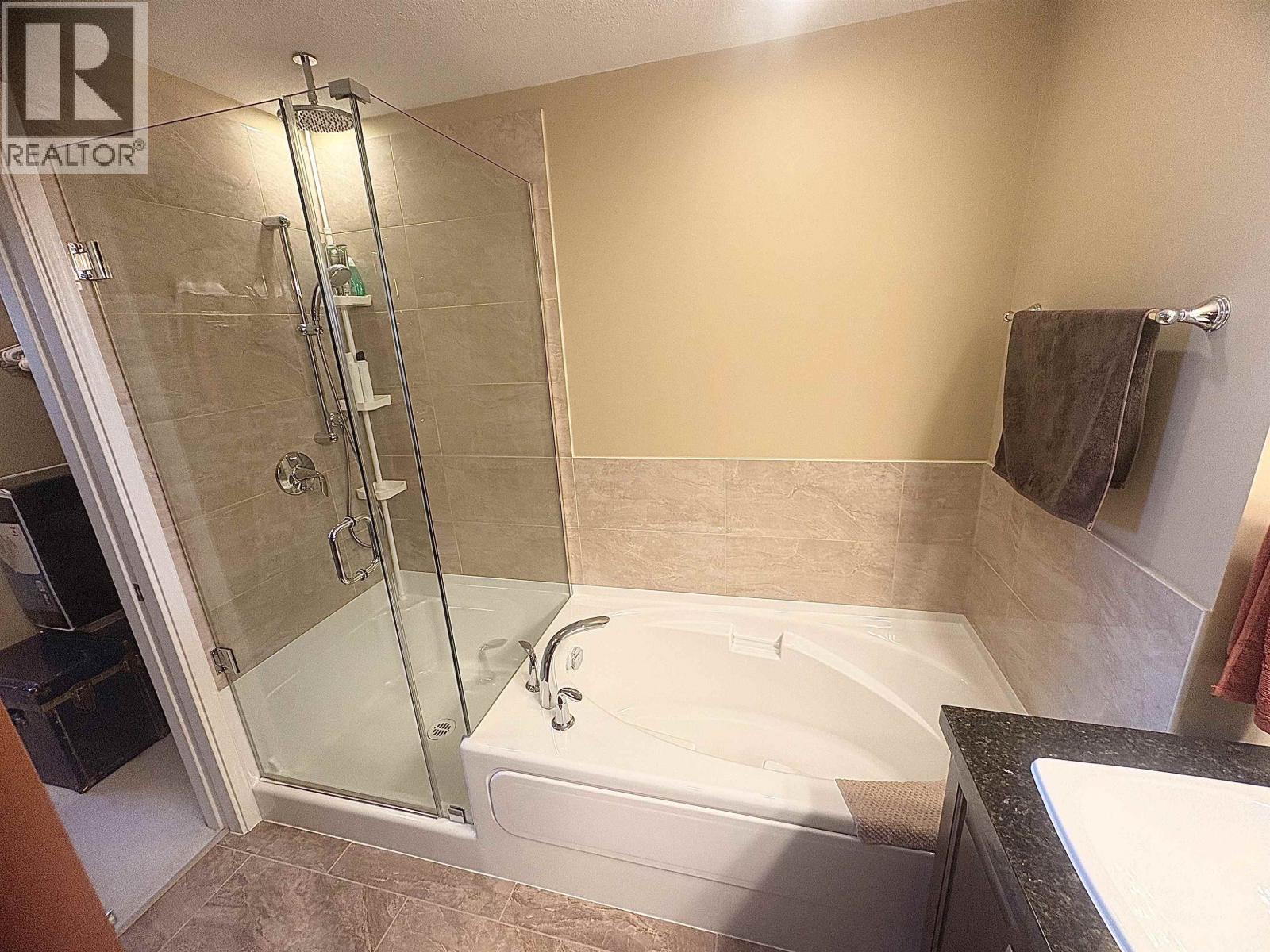 312 11887 Burnett Street, Maple Ridge, British Columbia  V2X 6P6 - Photo 13 - R3097672