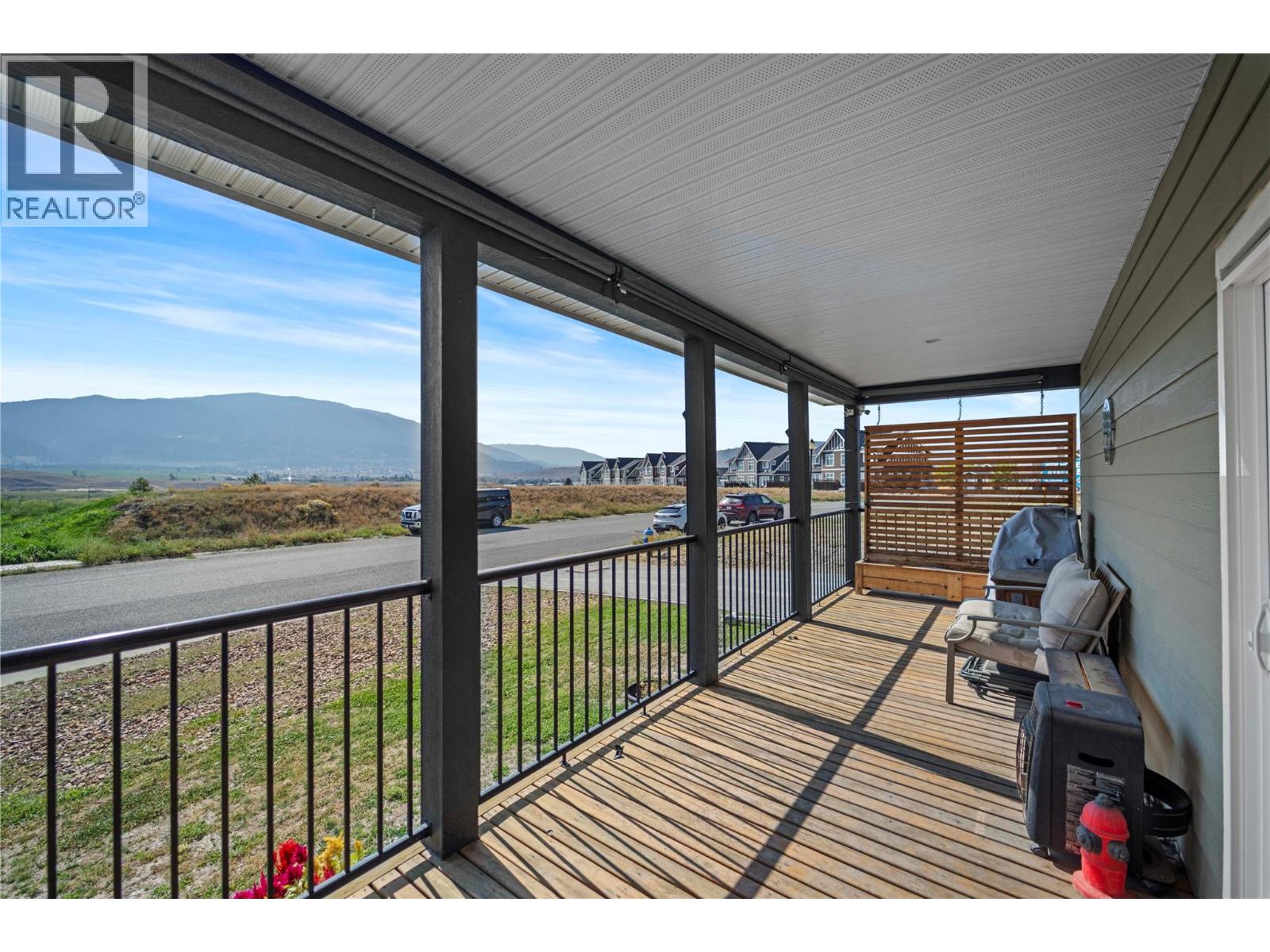 2569 Spring Bank Avenue, Merritt, British Columbia  V1K 1S1 - Photo 10 - 10378587