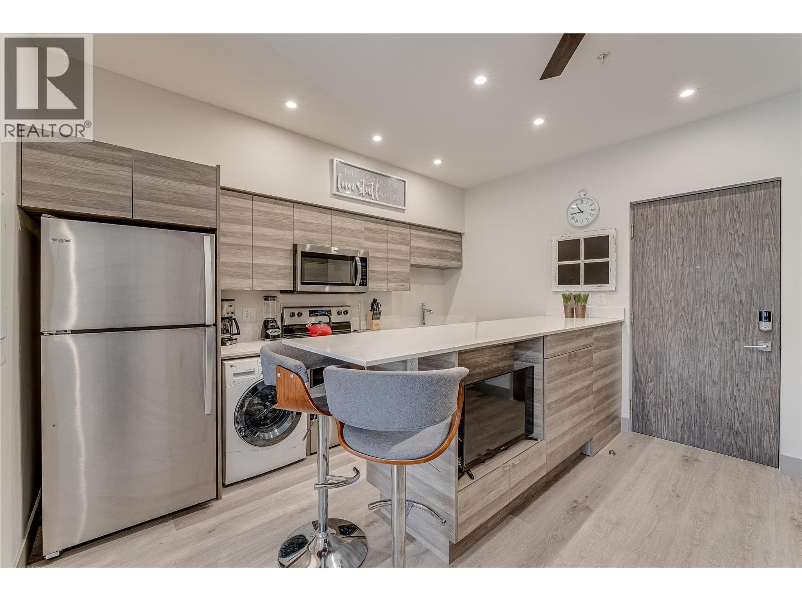 2555 Lakeshore Road Unit# 321, Vernon, British Columbia  V1H 1M9 - Photo 6 - 10378729