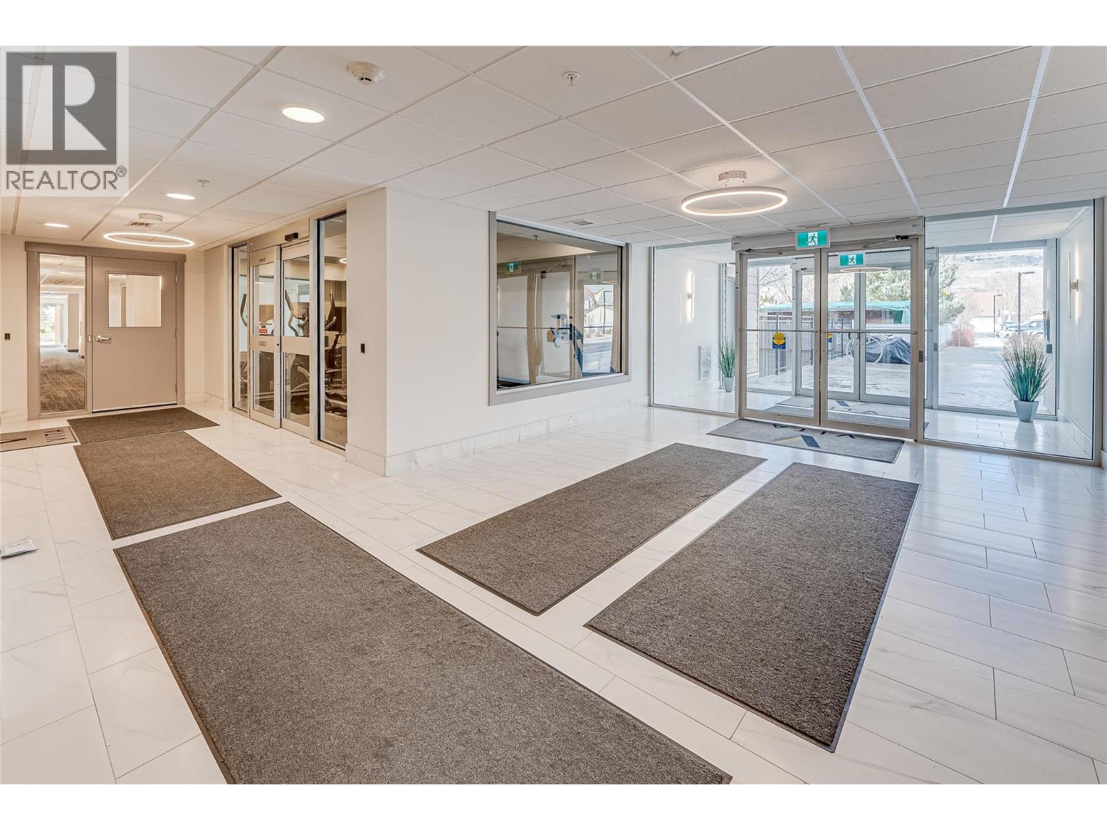 2555 Lakeshore Road Unit# 321, Vernon, British Columbia  V1H 1M9 - Photo 3 - 10378729