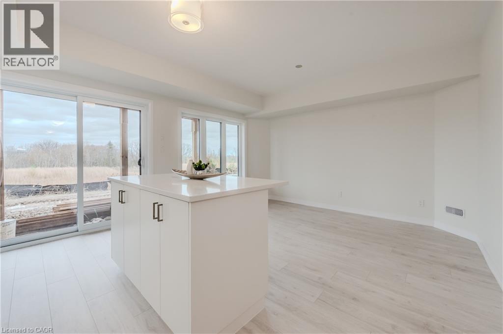 15 Stauffer Woods Trail Unit# 26, Kitchener, Ontario  N2P 2P4 - Photo 5 - 40809345