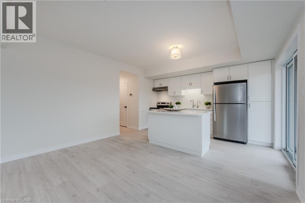 15 Stauffer Woods Trail Unit# 26, Kitchener, Ontario  N2P 2P4 - Photo 7 - 40809345