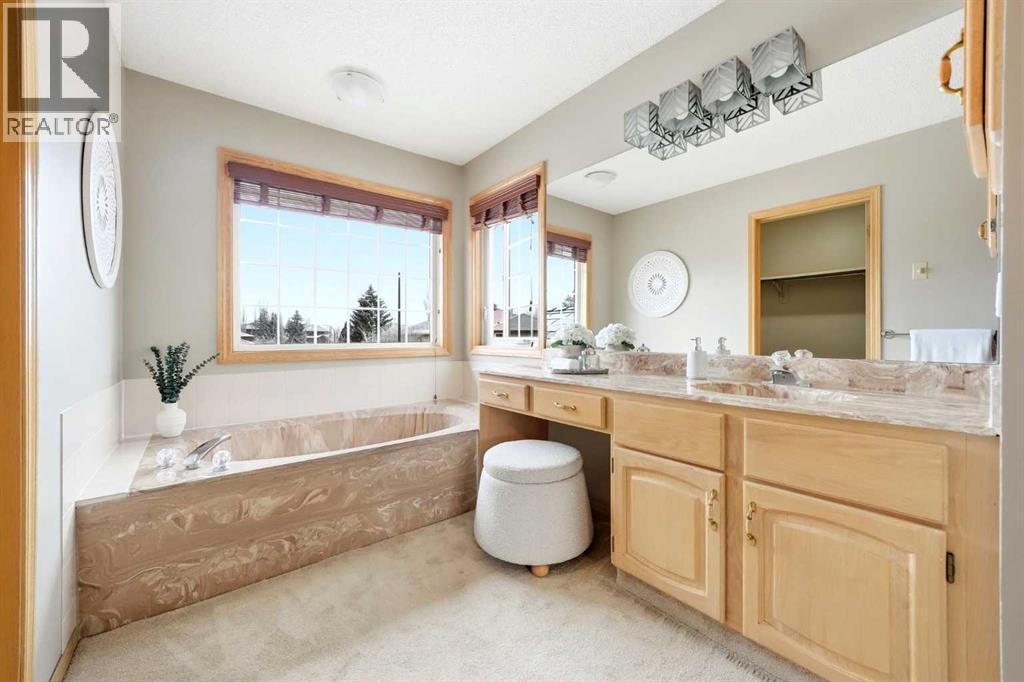 220 Mckenzie Lake Cove Se, Calgary, Alberta  T2Z 1M4 - Photo 27 - A2279570