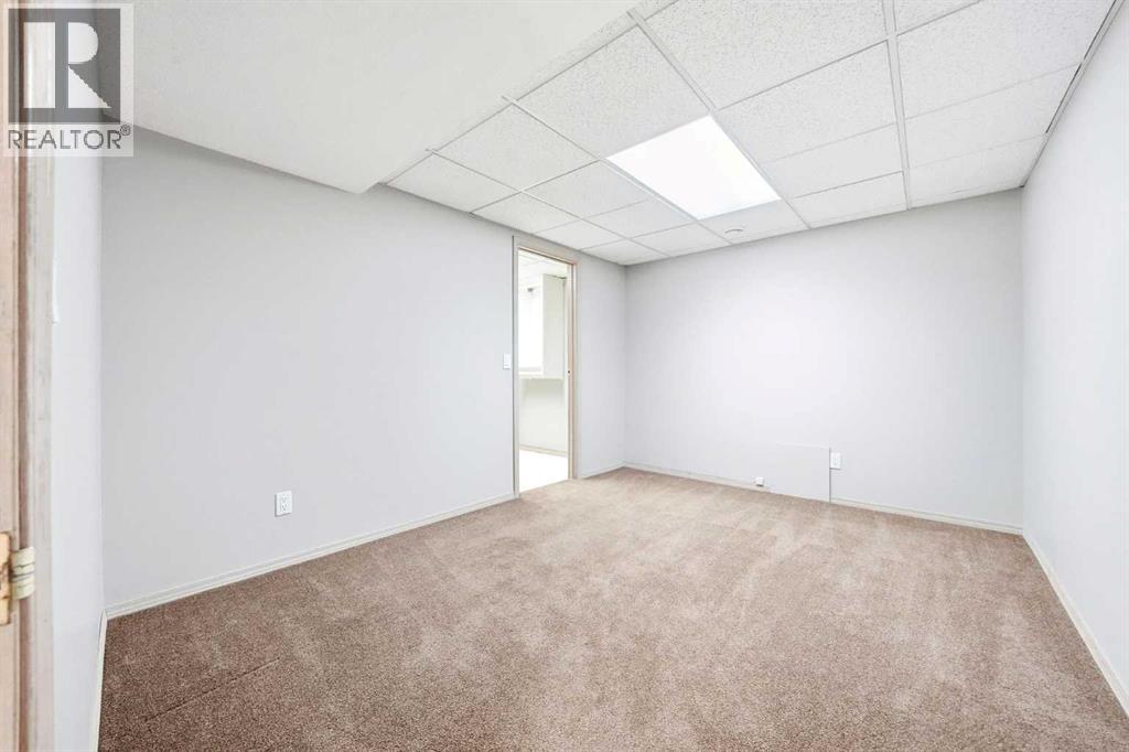 220 Mckenzie Lake Cove Se, Calgary, Alberta  T2Z 1M4 - Photo 40 - A2279570