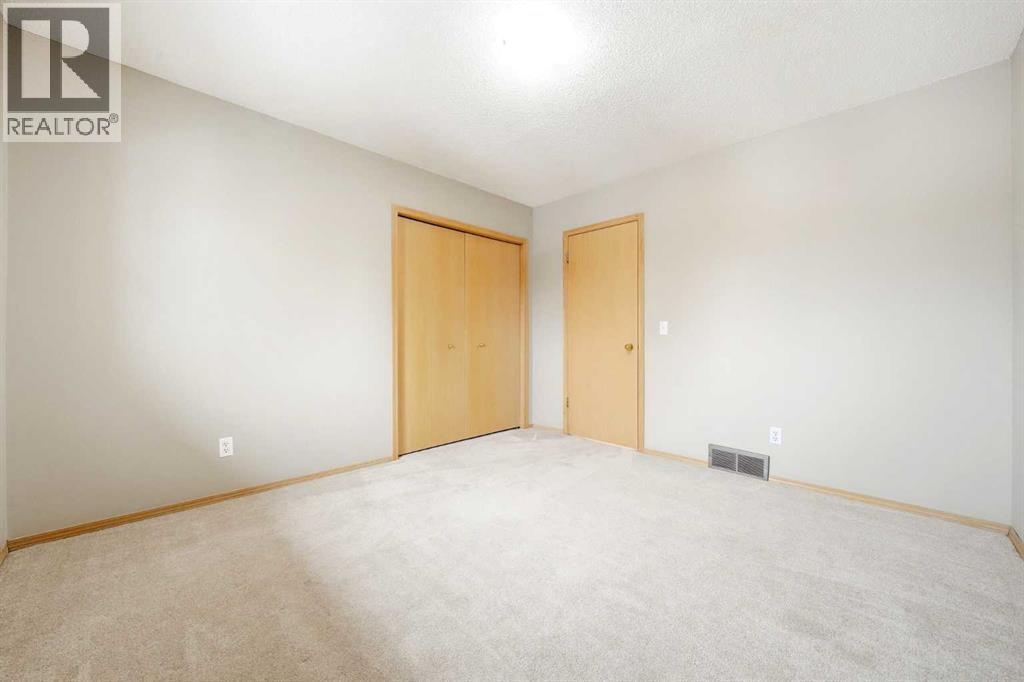 220 Mckenzie Lake Cove Se, Calgary, Alberta  T2Z 1M4 - Photo 30 - A2279570