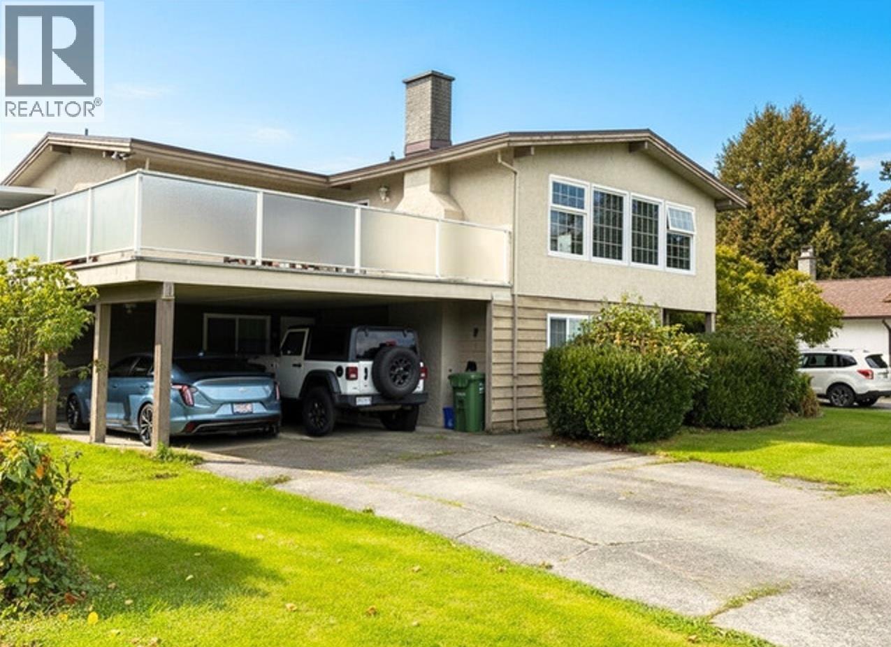 6811 Riverdale Drive, Richmond, British Columbia  V7C 2G3 - Photo 1 - R3097644