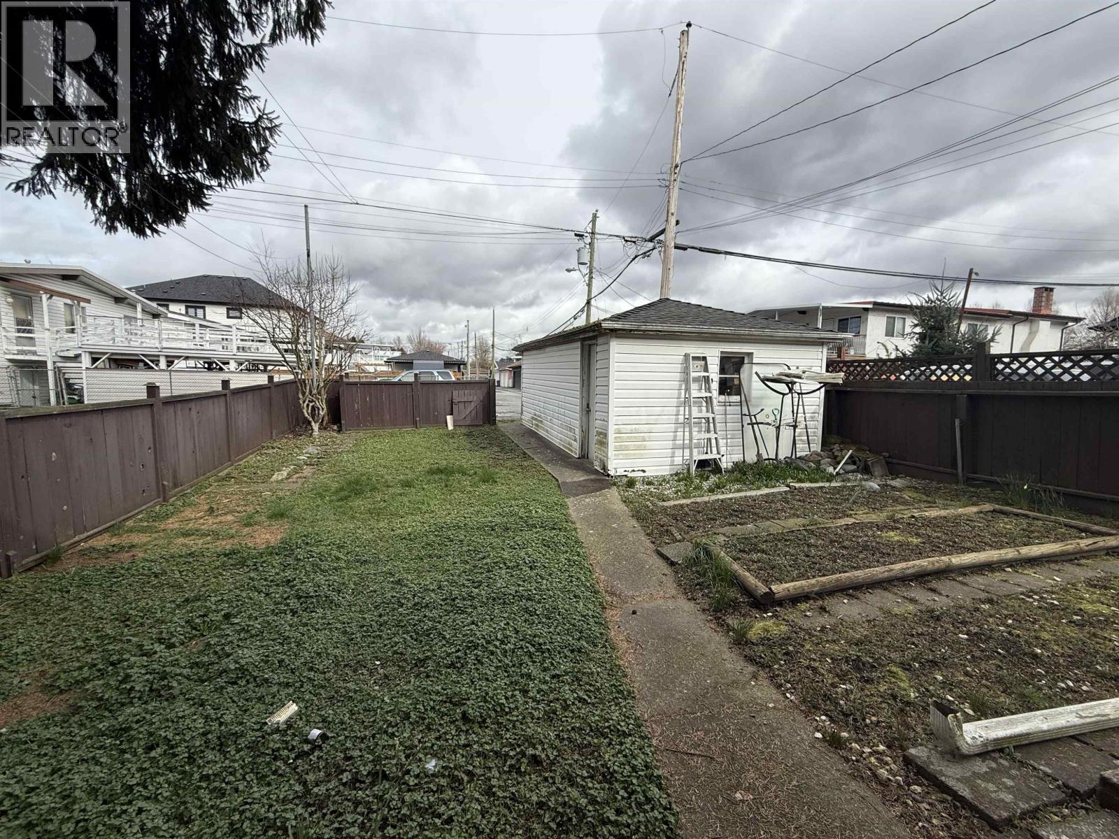 3025 E 45th Avenue, Vancouver, British Columbia  V5R 3C6 - Photo 3 - R3097525