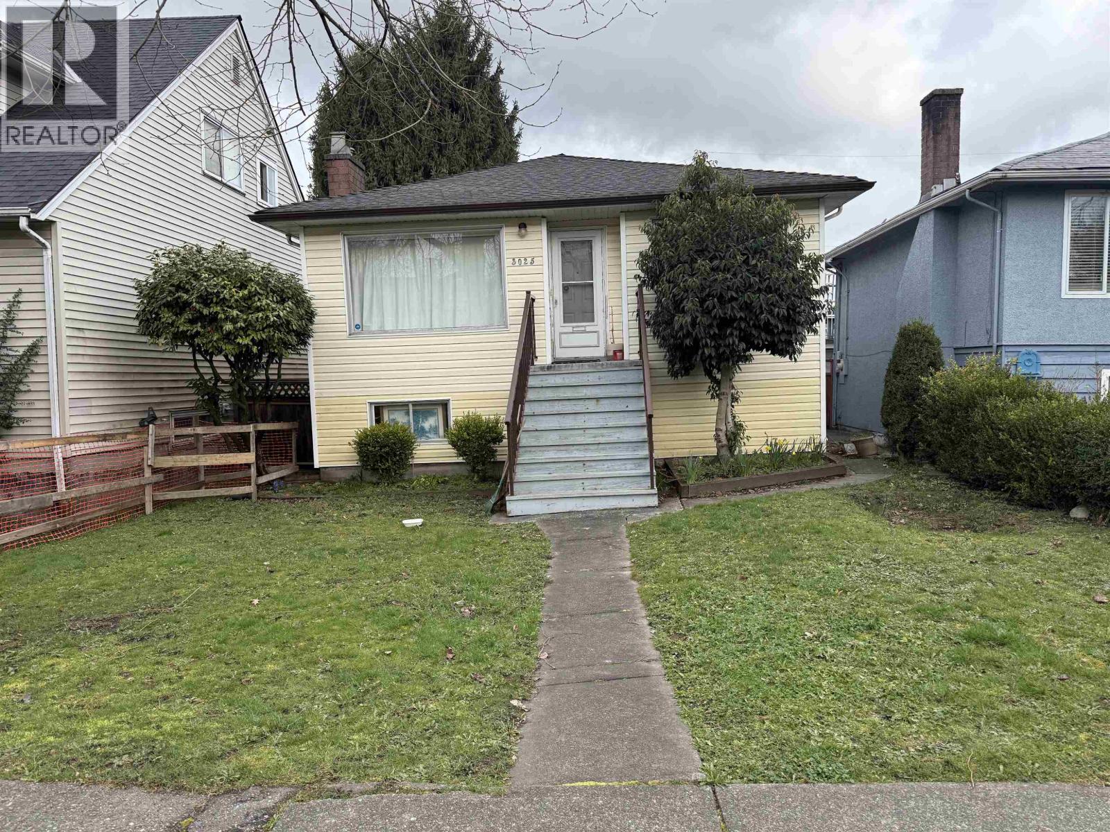 3025 E 45TH AVENUE, Vancouver, British Columbia