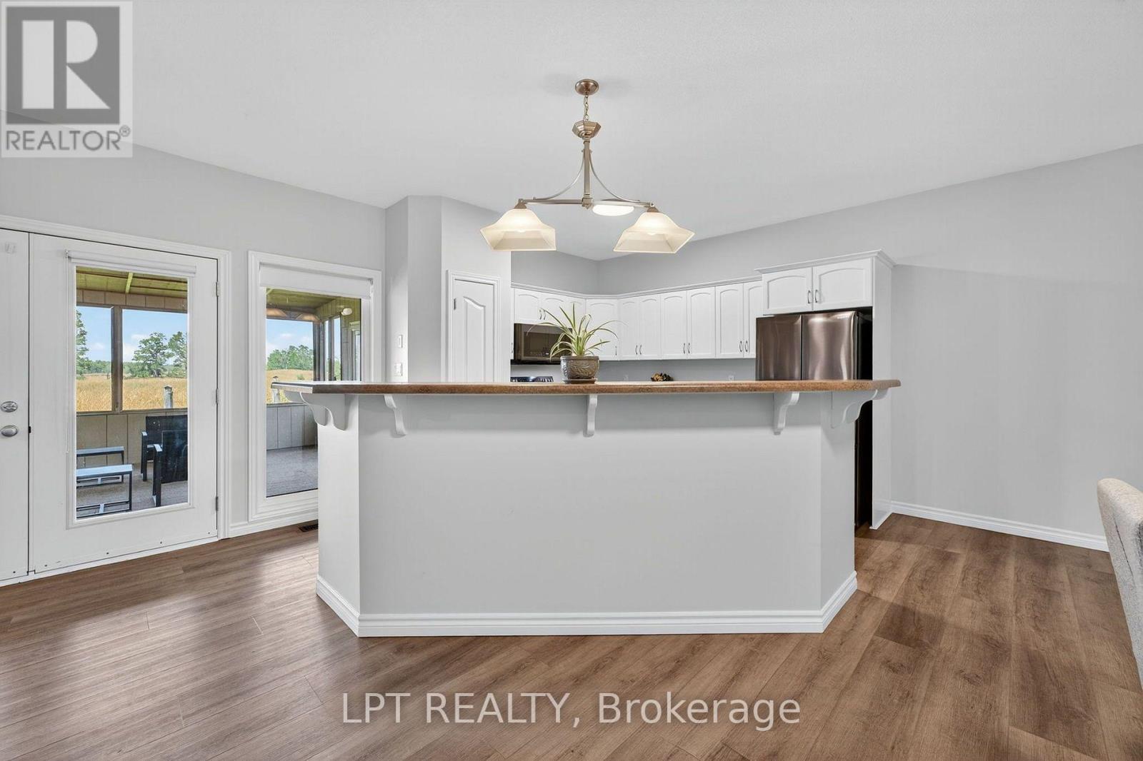 92 Tate's Bay Road, Trent Lakes, Ontario  K0M 1A0 - Photo 17 - X12863968