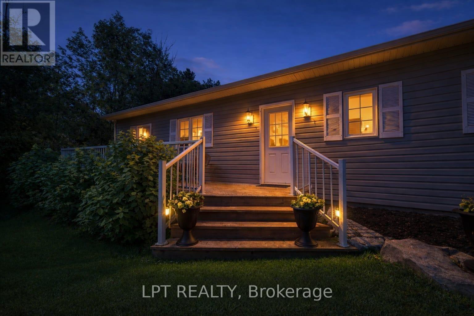 92 Tate's Bay Road, Trent Lakes, Ontario  K0M 1A0 - Photo 4 - X12863968