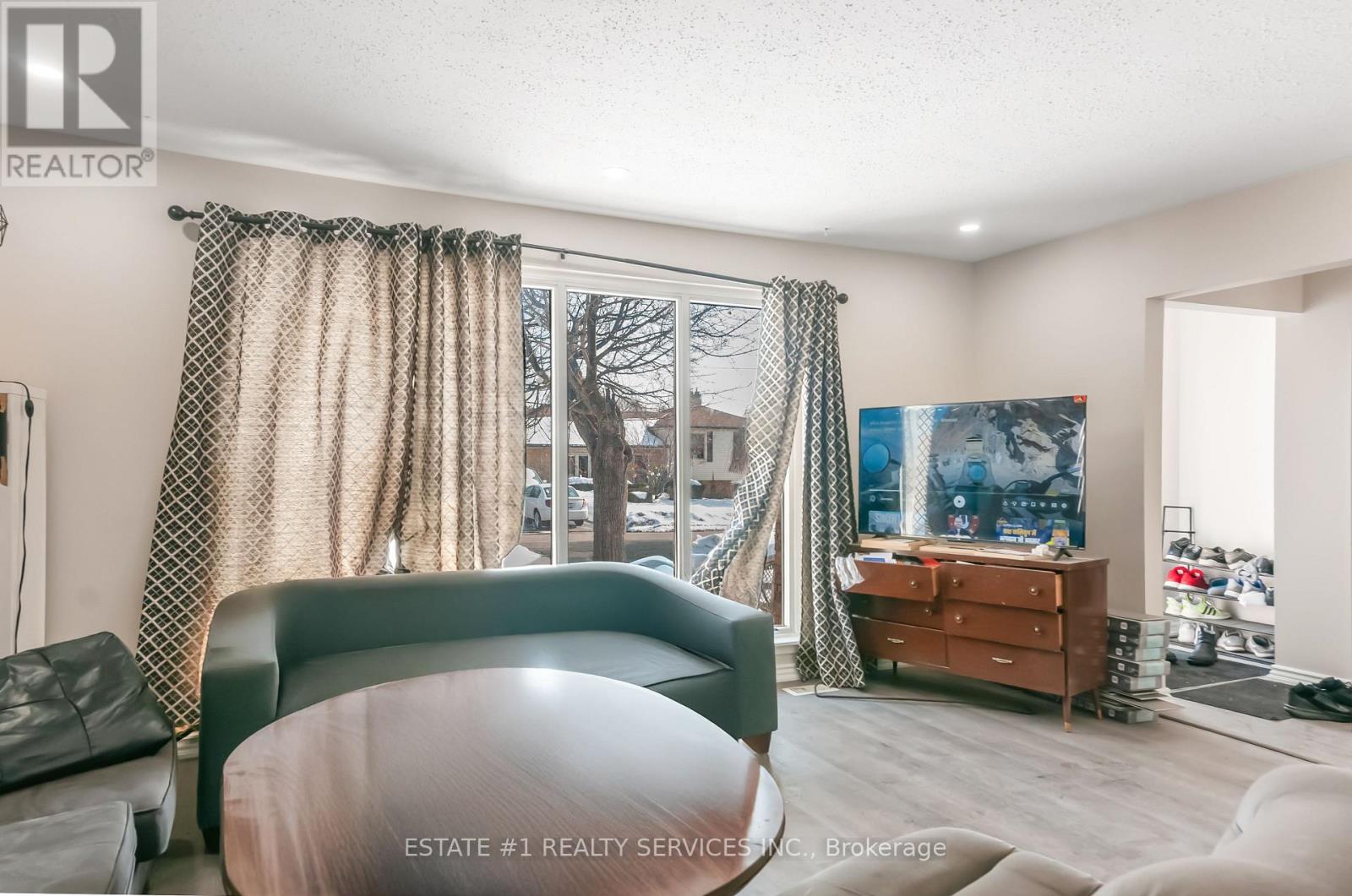 116 Addington Crescent, Brampton, Ontario  L6T 2R5 - Photo 13 - W12825450