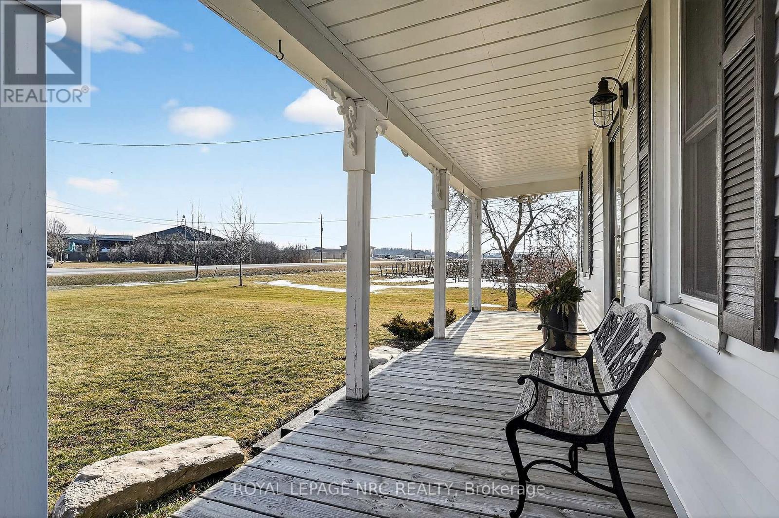 594 Niagara Stone Road, Niagara-On-The-Lake, Ontario  L0S 1J0 - Photo 6 - X12864070