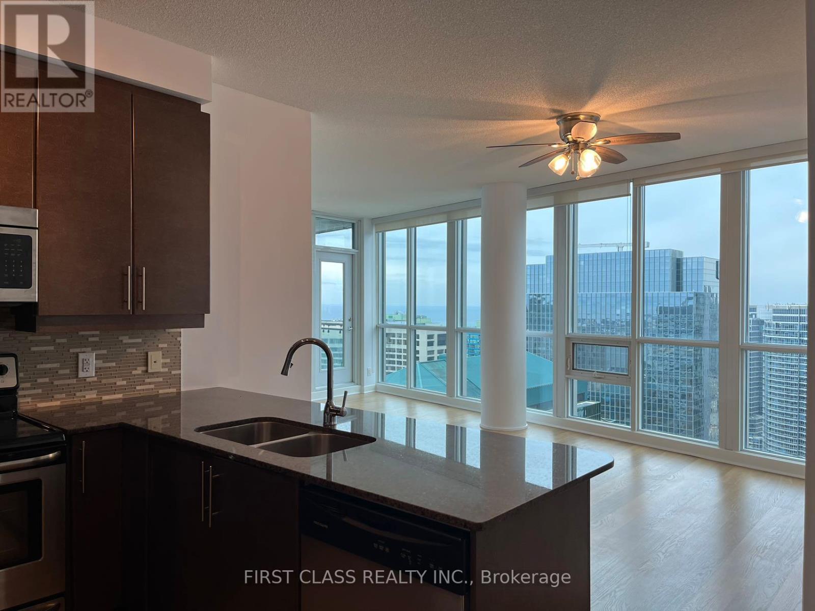 4112 - 33 Bay Street, Toronto, Ontario  M5J 2Z3 - Photo 3 - C12864096