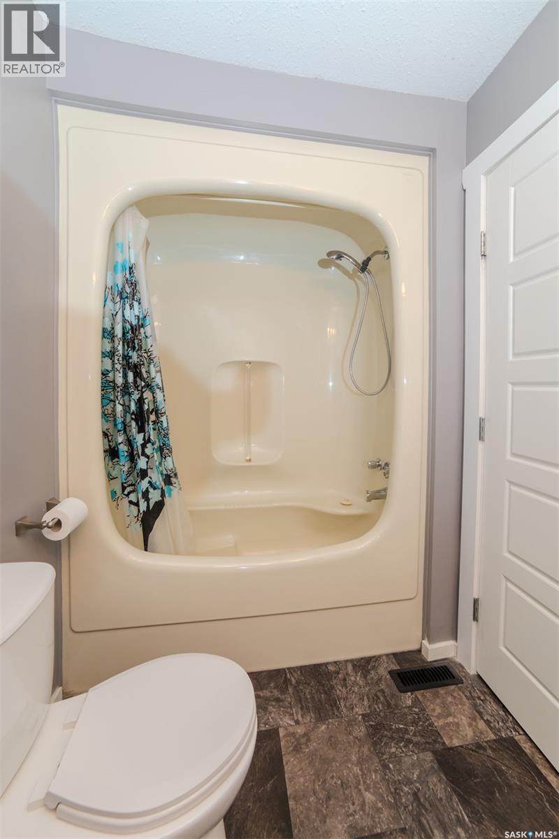 11219 Gardiner Drive, North Battleford, Saskatchewan  S9A 3M5 - Photo 13 - SK029935