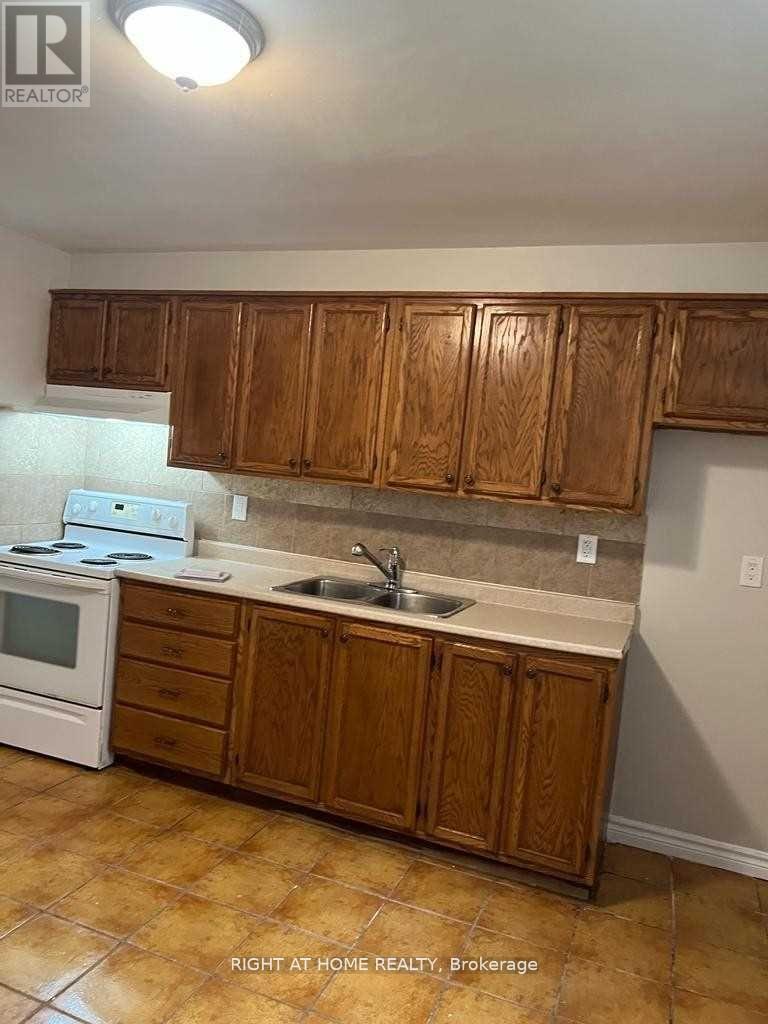 328 Malaga Road, Oshawa, Ontario  L1J 1N7 - Photo 12 - E12864016