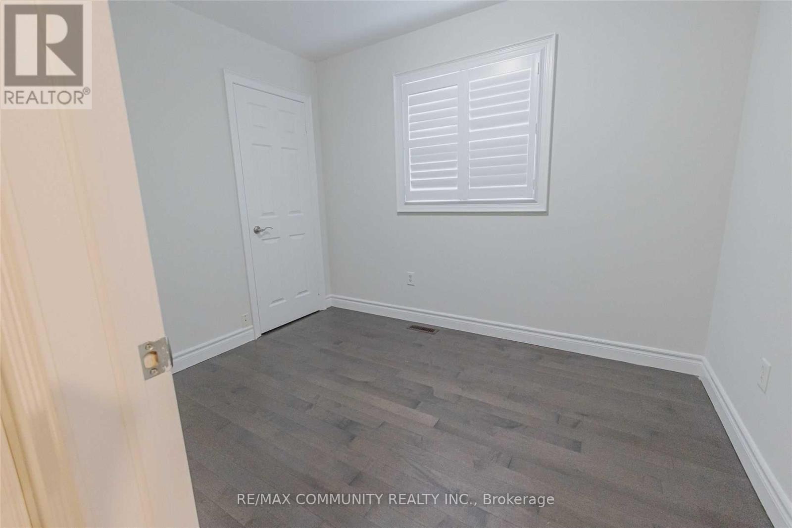 55 Longueuil Place, Whitby, Ontario  L1R 3G9 - Photo 13 - E12864054