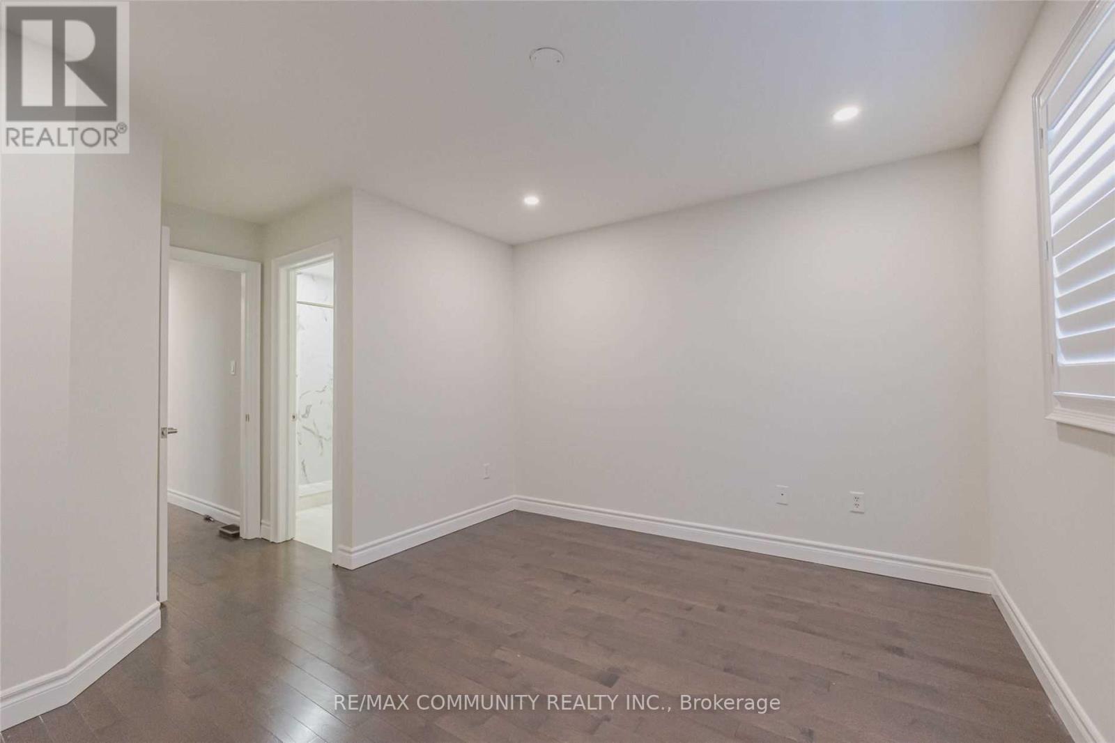 55 Longueuil Place, Whitby, Ontario  L1R 3G9 - Photo 18 - E12864054