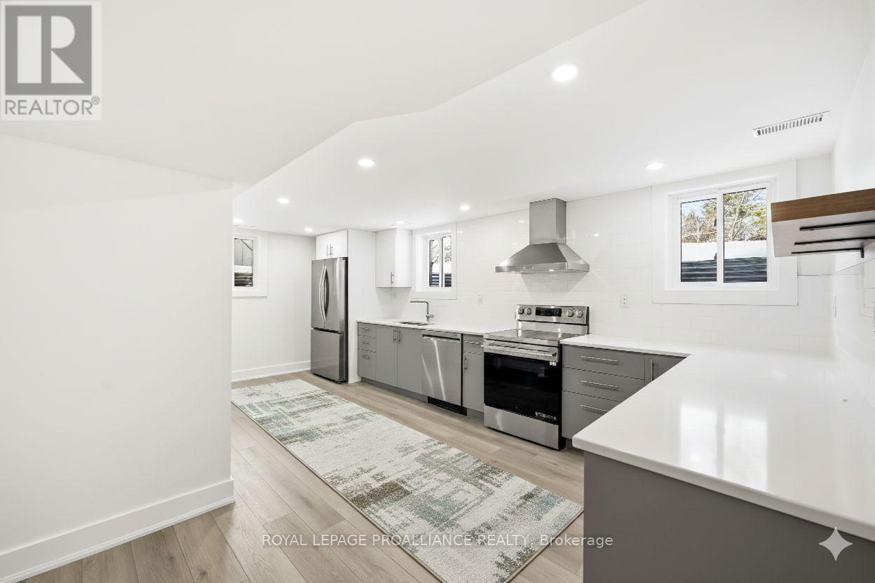 45 Hamilton Avenue, Cobourg, Ontario  K9A 1V9 - Photo 2 - X12799578