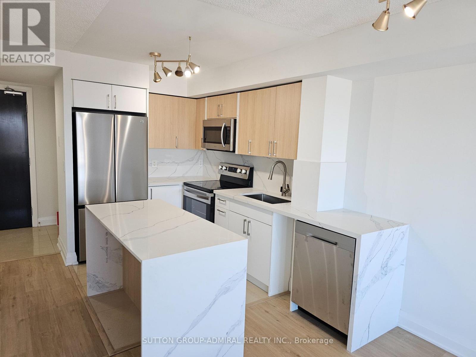 417 - 20 North Park Road, Vaughan, Ontario  L4J 0G7 - Photo 3 - N12864020