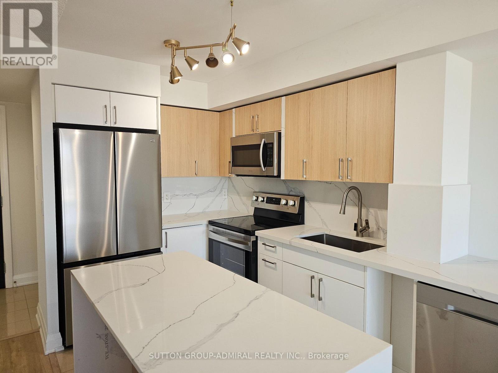 417 - 20 North Park Road, Vaughan, Ontario  L4J 0G7 - Photo 4 - N12864020