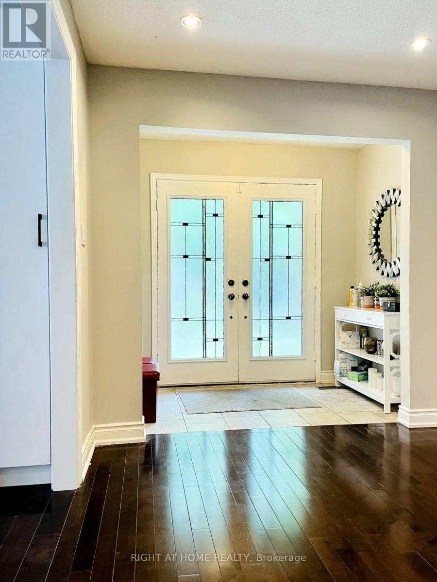 58 Emeline Crescent, Markham, Ontario  L3P 4G4 - Photo 10 - N12864032