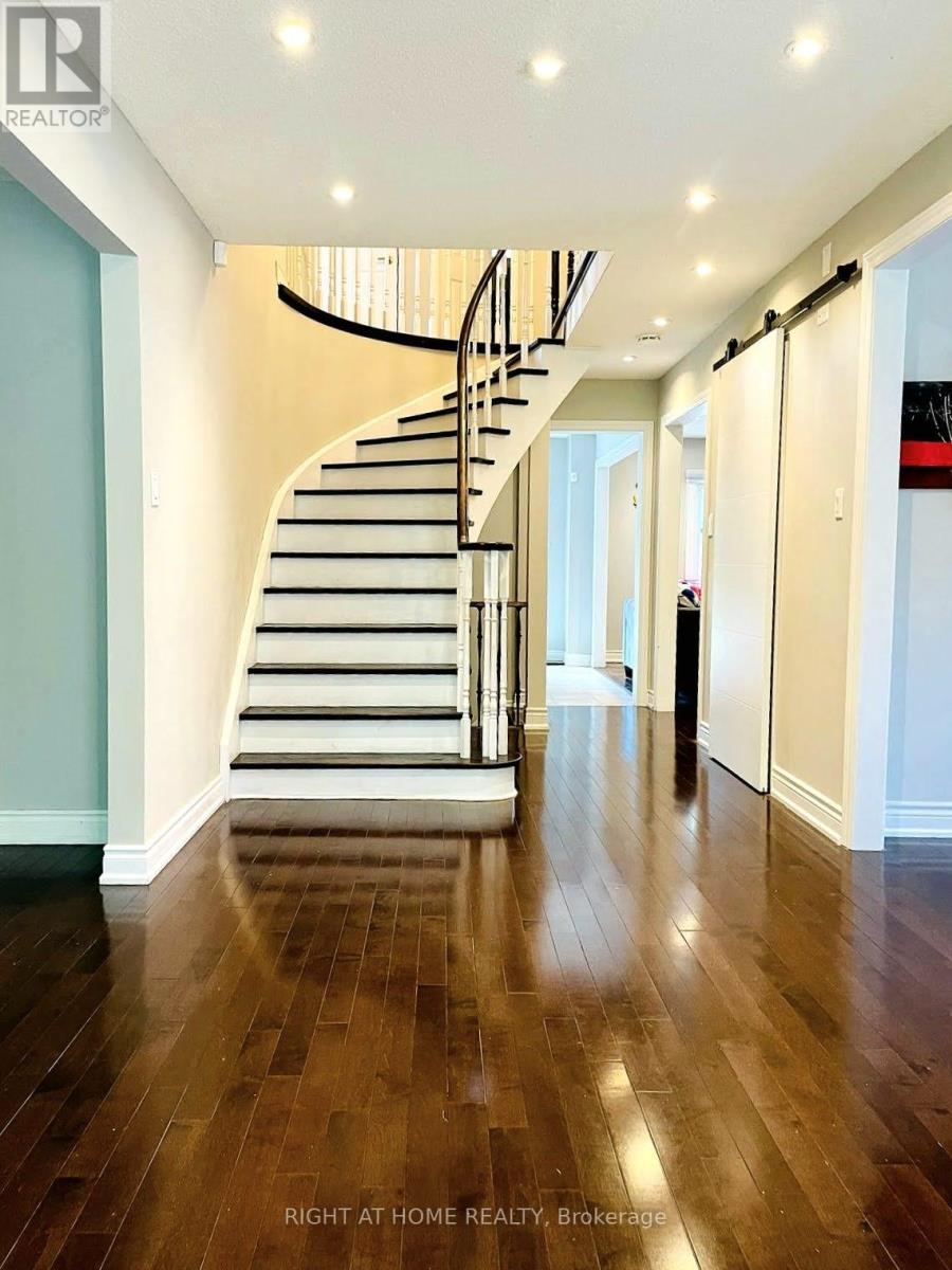 58 Emeline Crescent, Markham, Ontario  L3P 4G4 - Photo 11 - N12864032