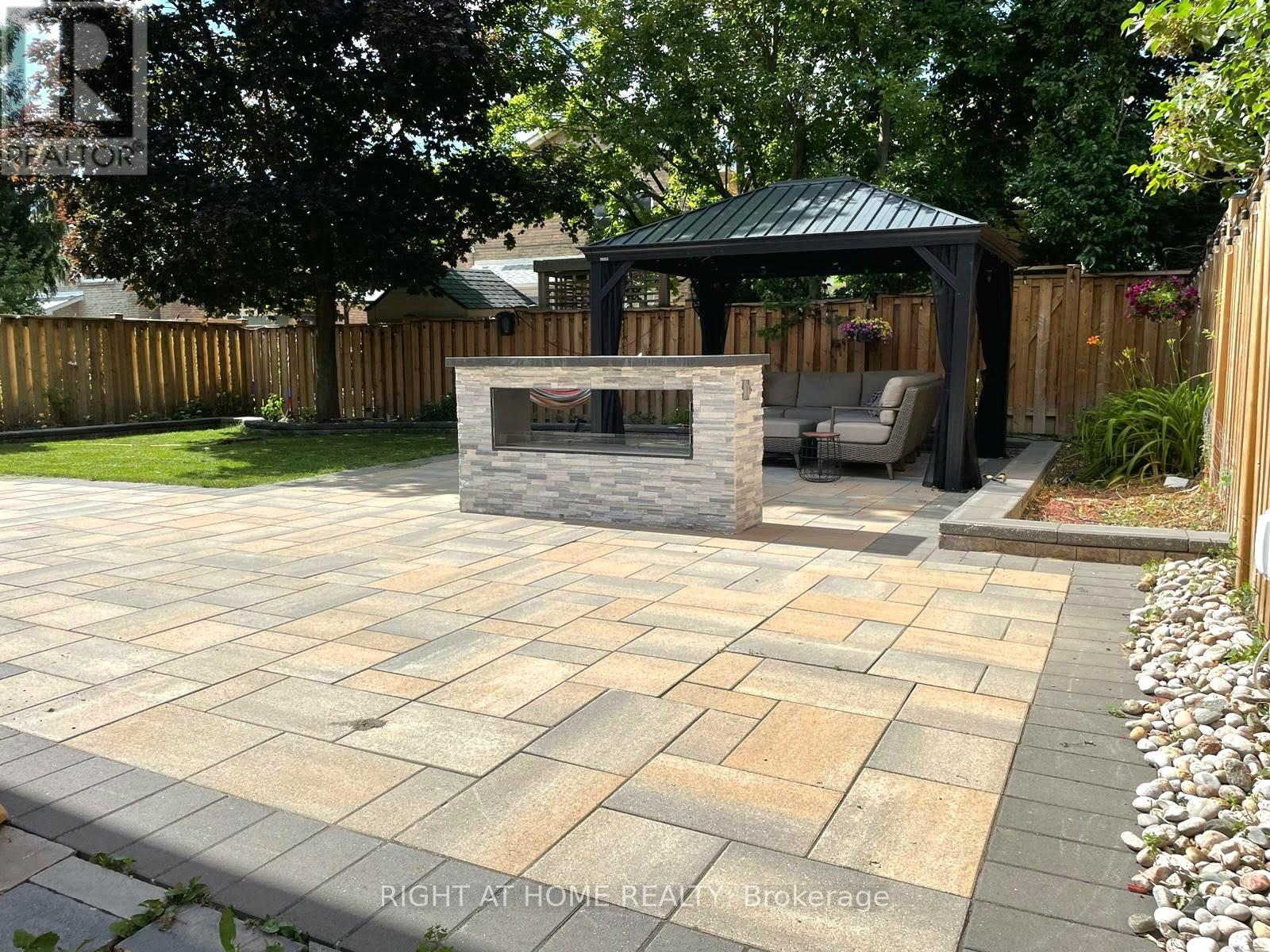 58 Emeline Crescent, Markham, Ontario  L3P 4G4 - Photo 5 - N12864032