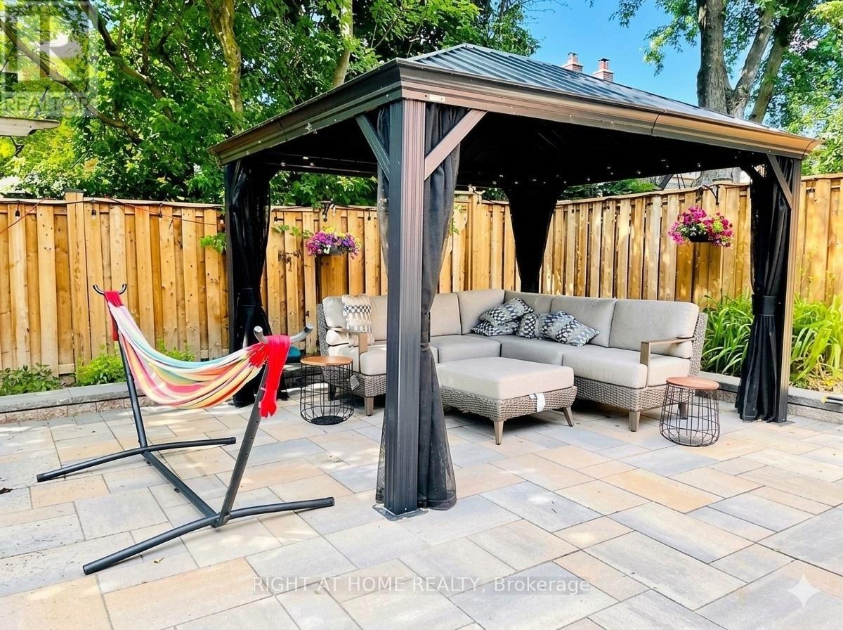 58 Emeline Crescent, Markham, Ontario  L3P 4G4 - Photo 6 - N12864032