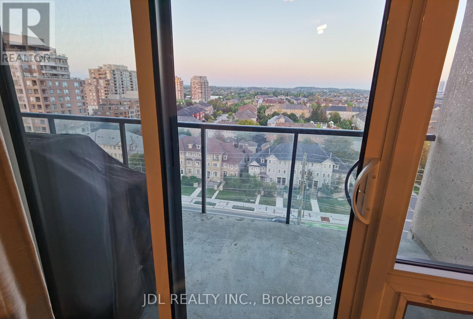 1007 - 9088 Yonge Street, Richmond Hill, Ontario  L4C 0Y6 - Photo 15 - N12864042