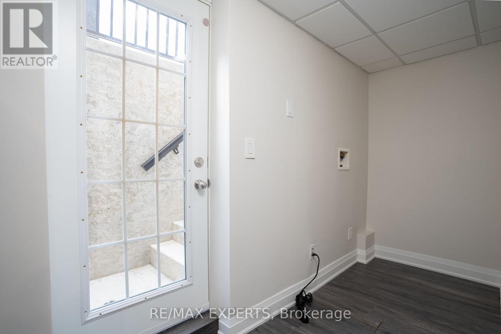 10 Blue Diamond Terr Terrace, Vaughan, Ontario  L4H 2G3 - Photo 4 - N12864066