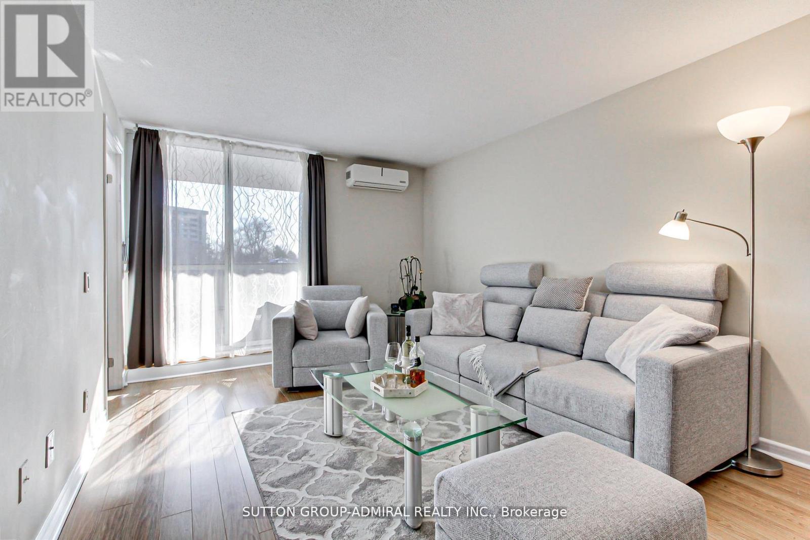 303 - 1 Royal Orchard Boulevard, Markham, Ontario  L3T 3C2 - Photo 18 - N12864072