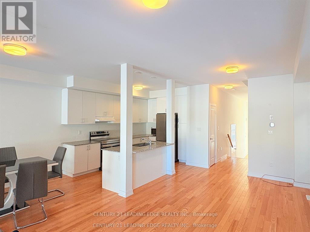 11 Liam Foudy Court, Toronto, Ontario  M1P 0G3 - Photo 5 - E12863696