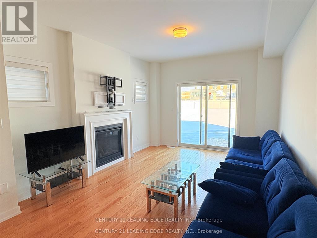 11 Liam Foudy Court, Toronto, Ontario  M1P 0G3 - Photo 11 - E12863696