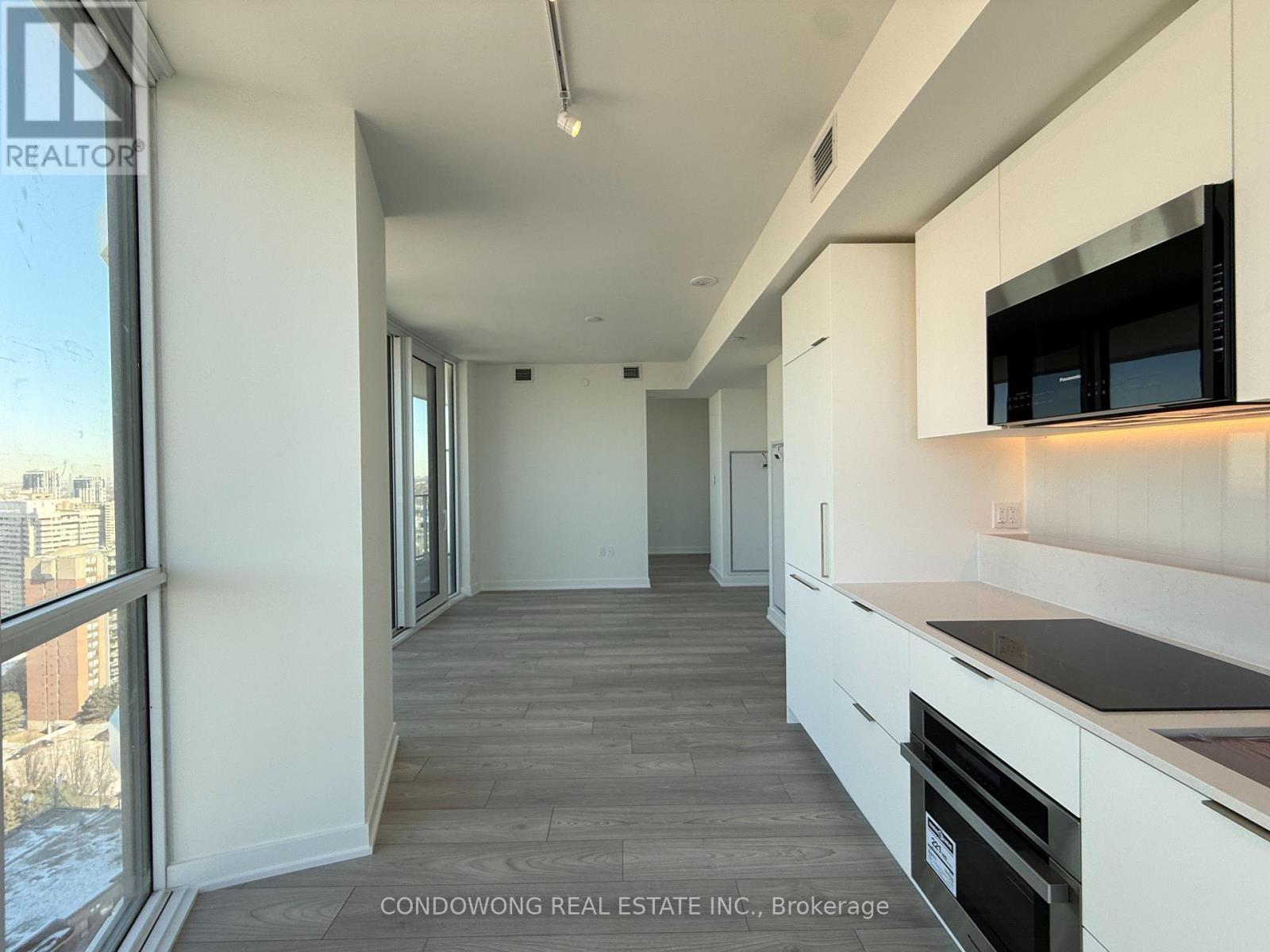 2109 - 1 Fairview Road E, Mississauga, Ontario  L5A 0B4 - Photo 4 - W12852096