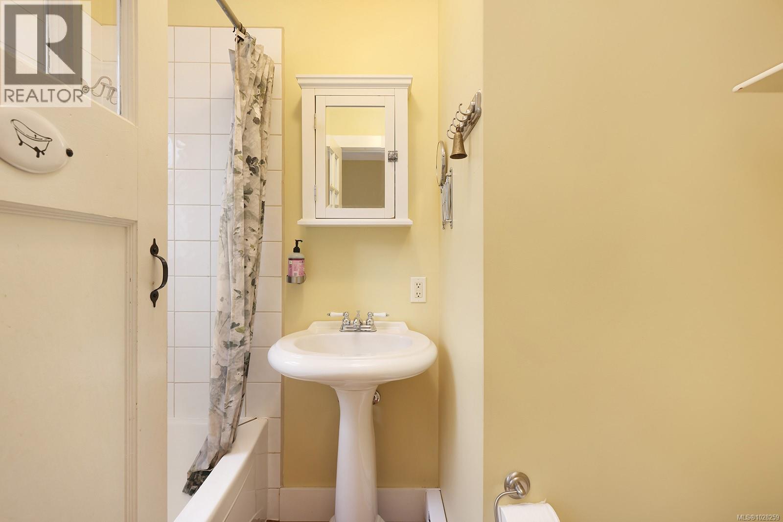 185 Duncan Ave, Courtenay, British Columbia  V9N 2M3 - Photo 23 - 1028259