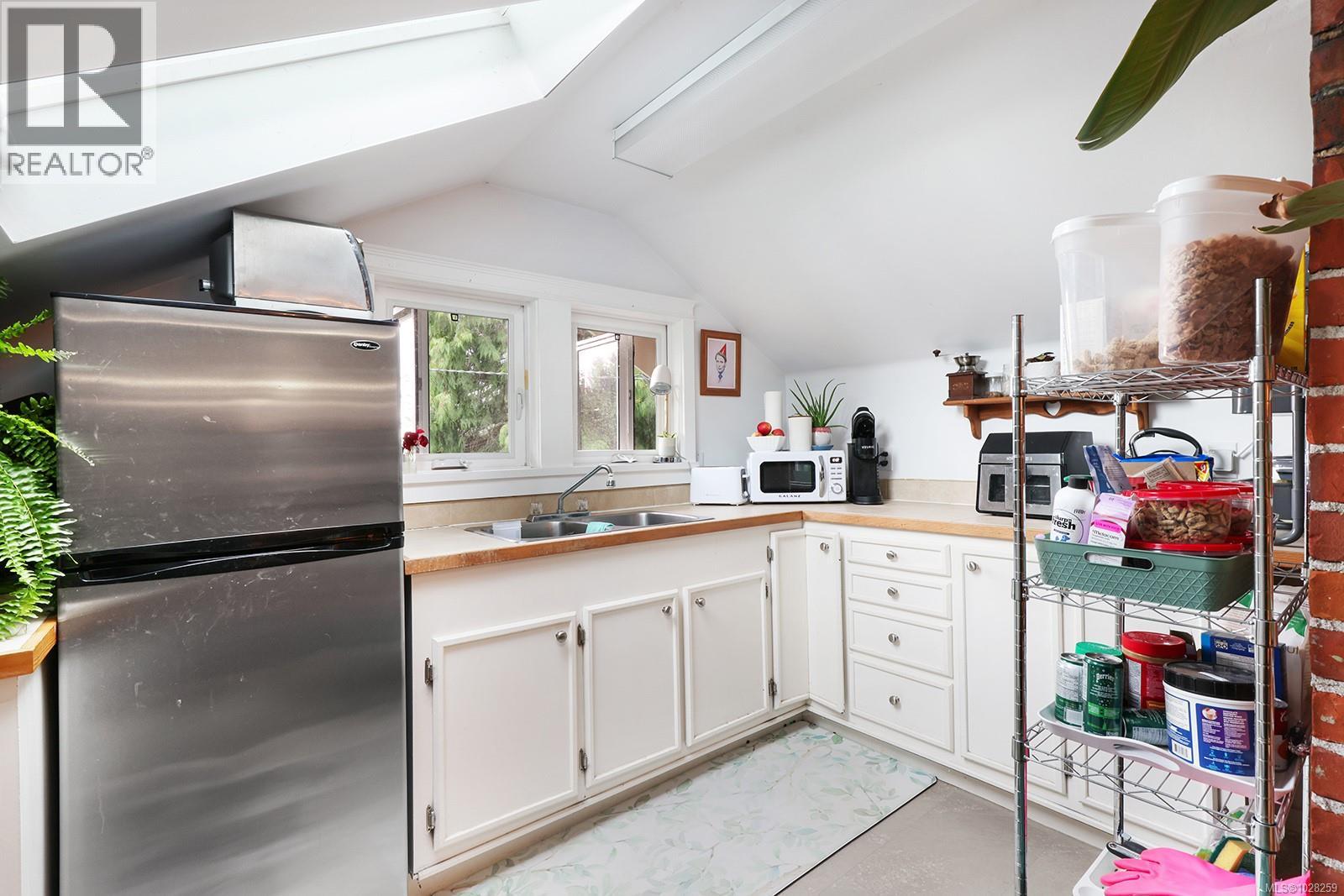 185 Duncan Ave, Courtenay, British Columbia  V9N 2M3 - Photo 8 - 1028259