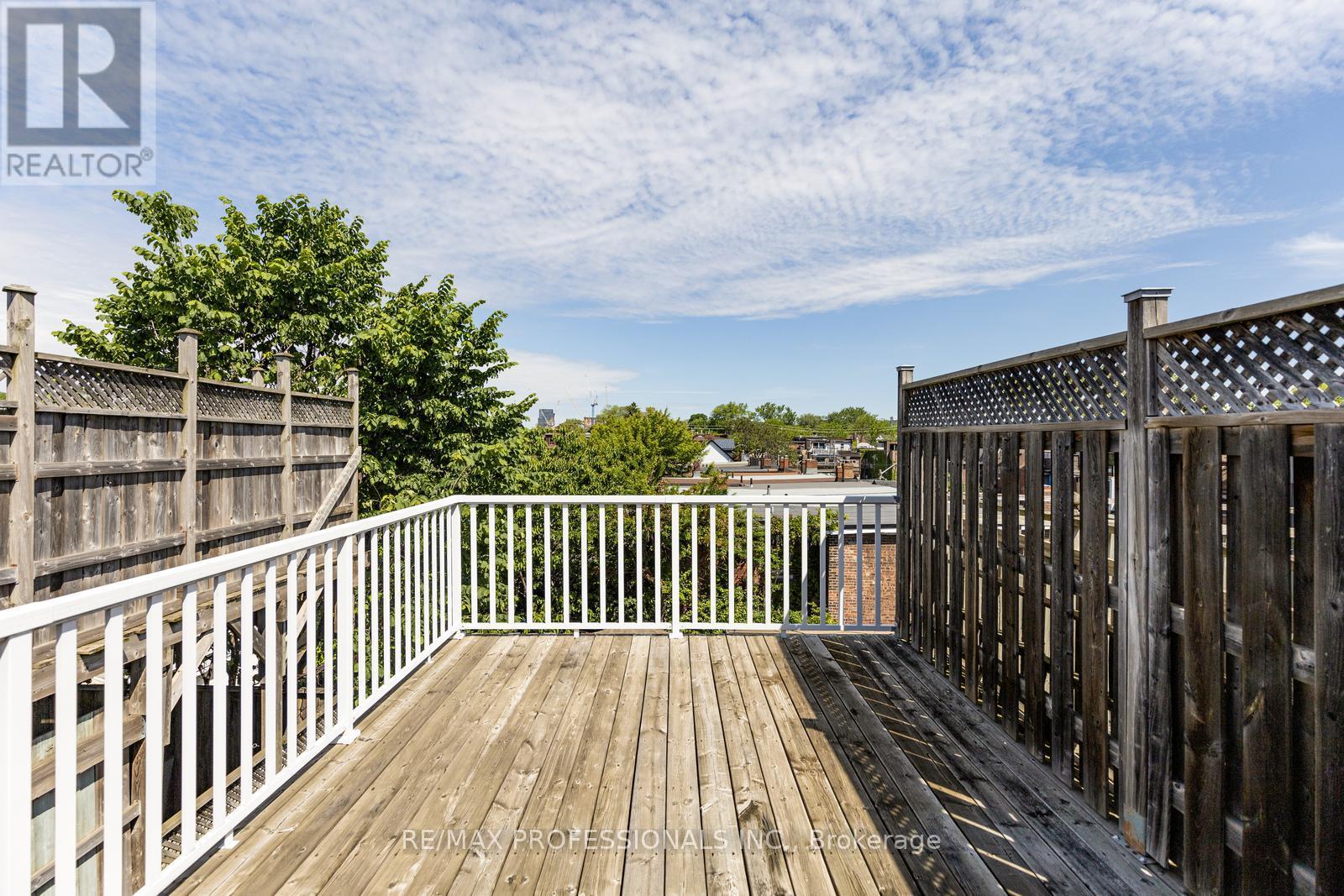 8 Parr Street, Toronto, Ontario  M6J 2E3 - Photo 10 - C12863900