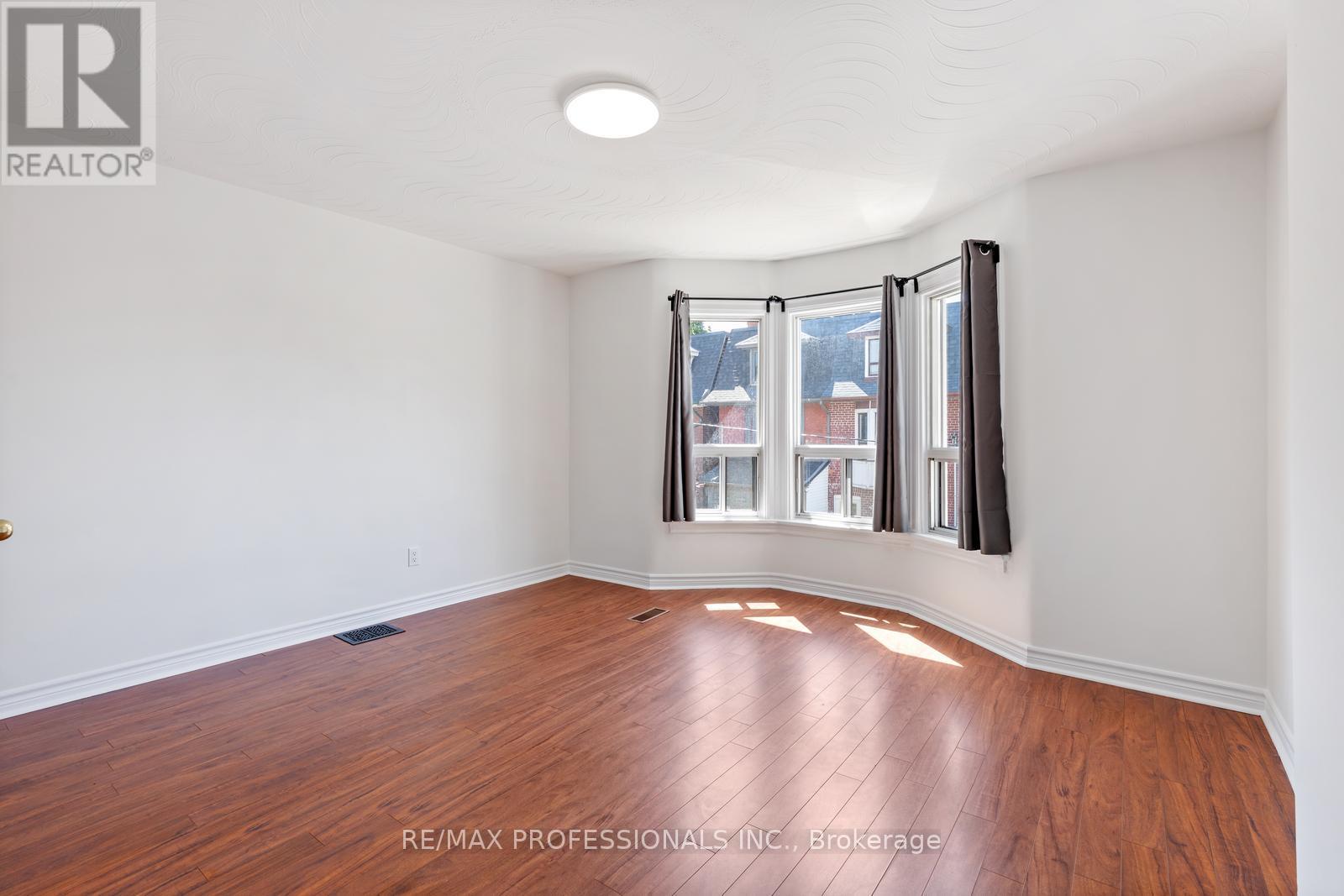 8 Parr Street, Toronto, Ontario  M6J 2E3 - Photo 6 - C12863900