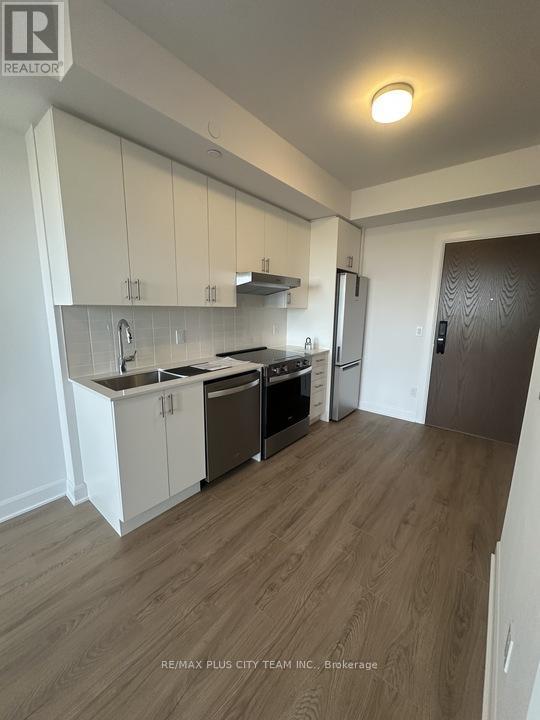 721 - 3240 William Coltson Avenue, Oakville, Ontario  L6H 8C8 - Photo 4 - W12864026