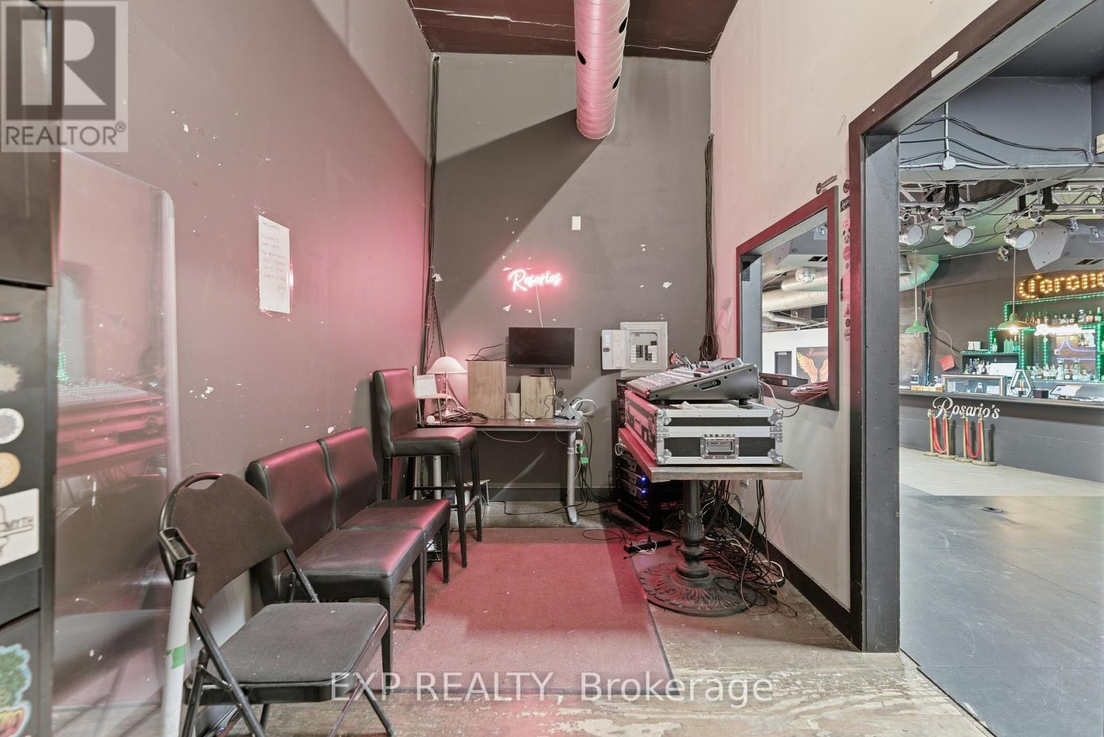 3030 Dundas Street W, Toronto, Ontario  M6P 1Z3 - Photo 20 - W12864040