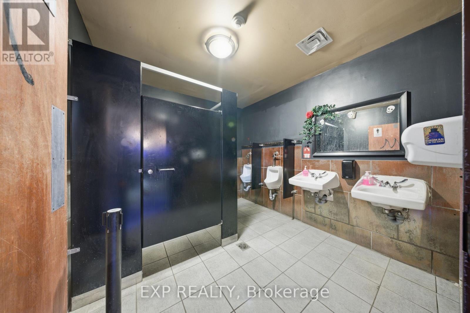 3030 Dundas Street W, Toronto, Ontario  M6P 1Z3 - Photo 29 - W12864040