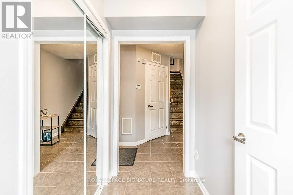 14 Butterworth Road, Brampton, Ontario  L1T 4W8 - Photo 3 - W12864044