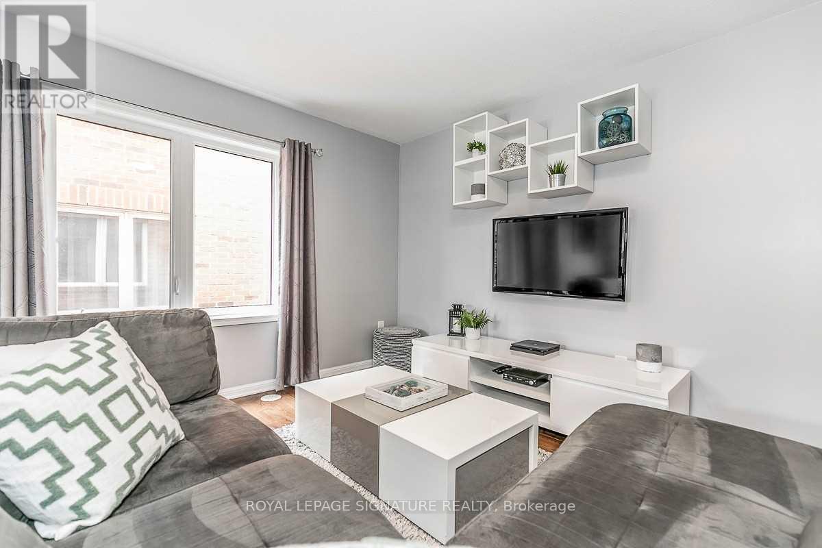 14 Butterworth Road, Brampton, Ontario  L1T 4W8 - Photo 7 - W12864044