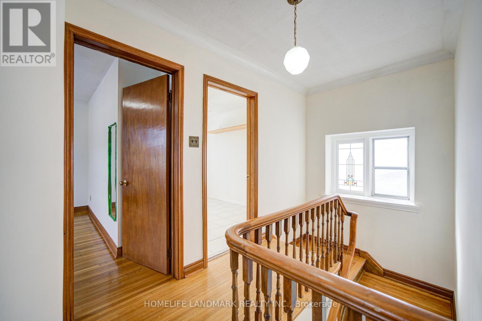 880 Shaw Street, Toronto, Ontario  M6G 3M2 - Photo 18 - W12864048